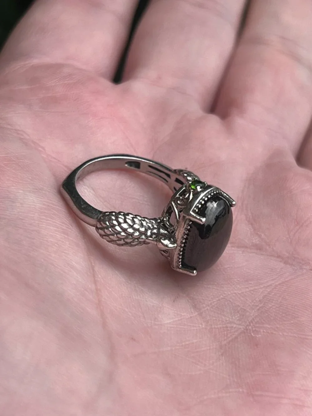 D'JOY 925 Sterling Silver Dragon Ring Black Cabochon Green Accent Stone SZ 8.25
